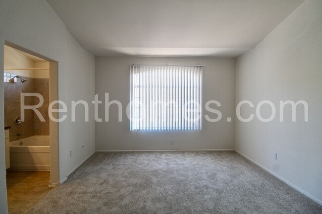 Building Photo - 9411 Questa Pointe
