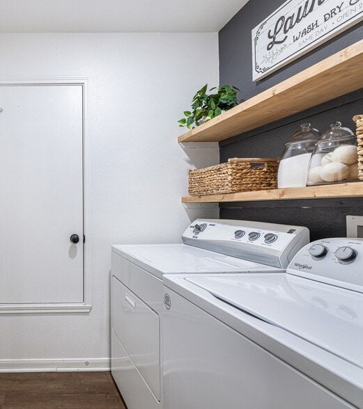 Building Photo - 3819 Westfield Dr