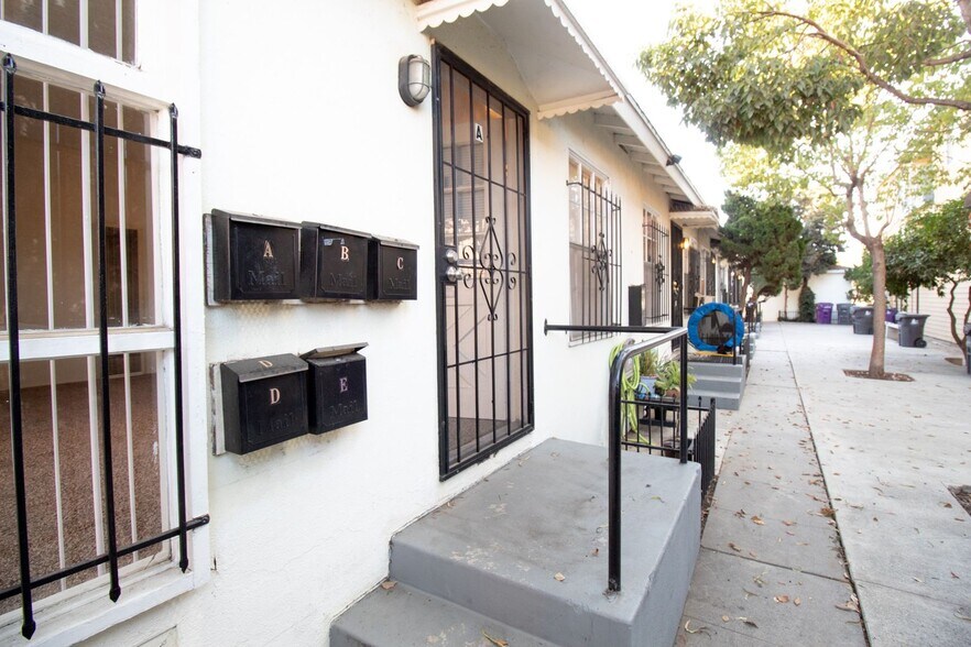 Building Photo - 1510 Freeman Ave
