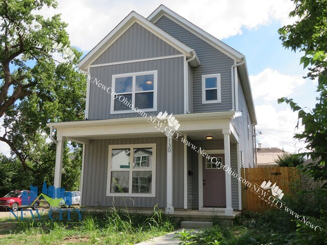 Building Photo - ONE MONTH FREE RENT! Apply by 8/31! Newly ...