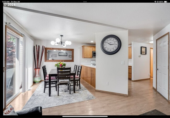 Building Photo - 5502 NE 89th Ave
