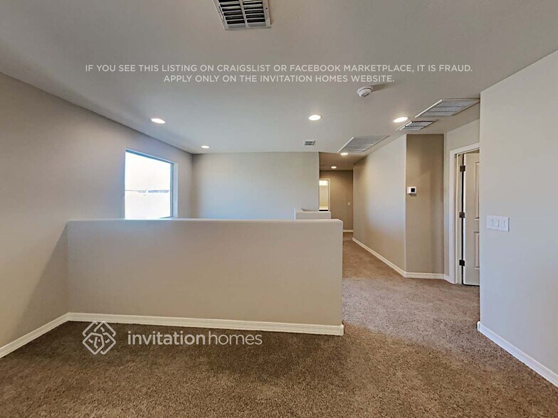 Building Photo - 2109 N 209th Ln