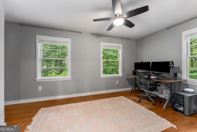 Building Photo - 2532 Circlewood Rd NE