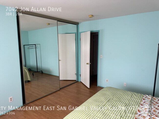 Building Photo - 7042 Jon Allan Dr