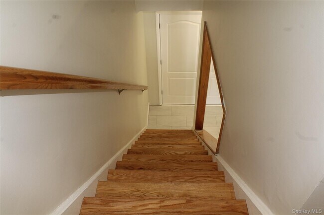 Building Photo - 274 Robinson Ave