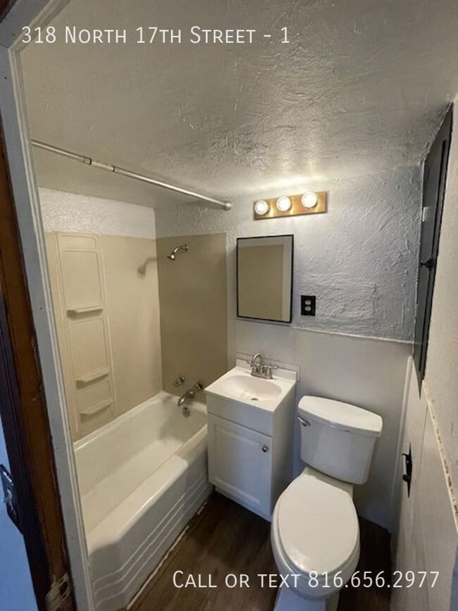 Building Photo - 318 N 17th St