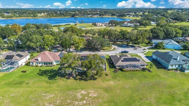 Building Photo - 16545 Majestic Ct