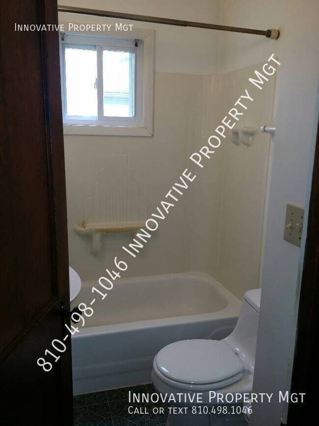 Building Photo - 3201 Clairmont St