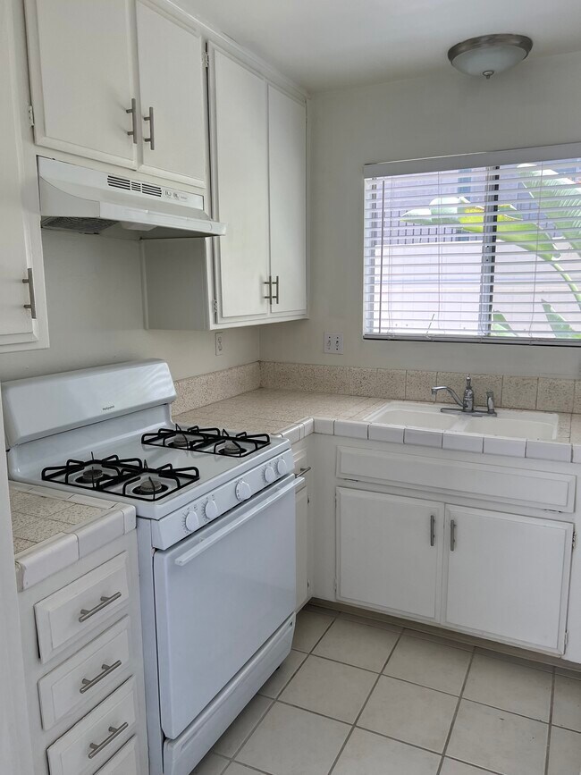 Building Photo - 4152 Alabama St