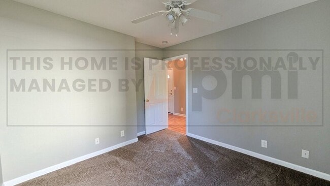 Building Photo - 1121 Gunpoint Dr