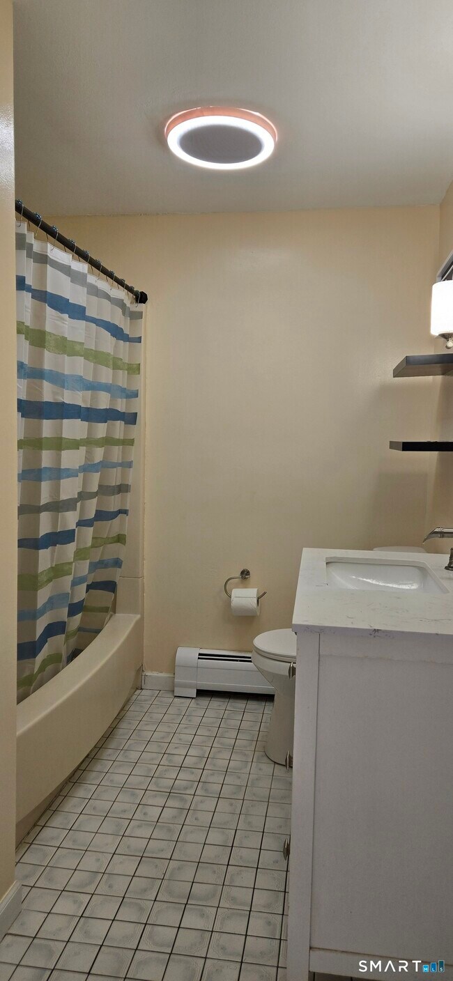 Building Photo - 92 Flagler St