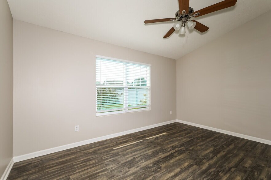 Building Photo - 4557 Walcott Dr