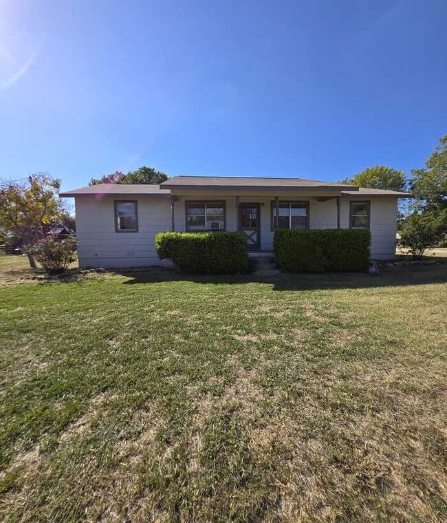 Building Photo - 310 S Wickham St