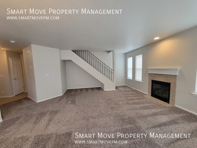 Building Photo - 11243 W Stallion Ln
