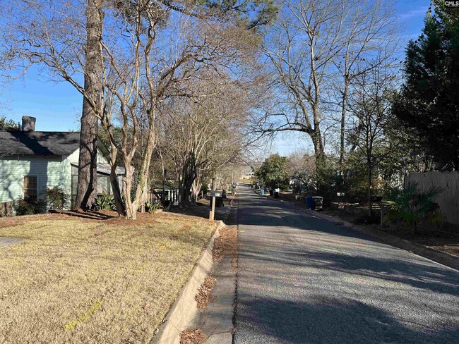 Building Photo - 214 Augusta St