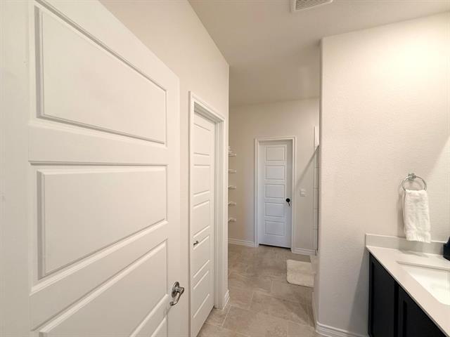 Building Photo - 7212 Seton Pl