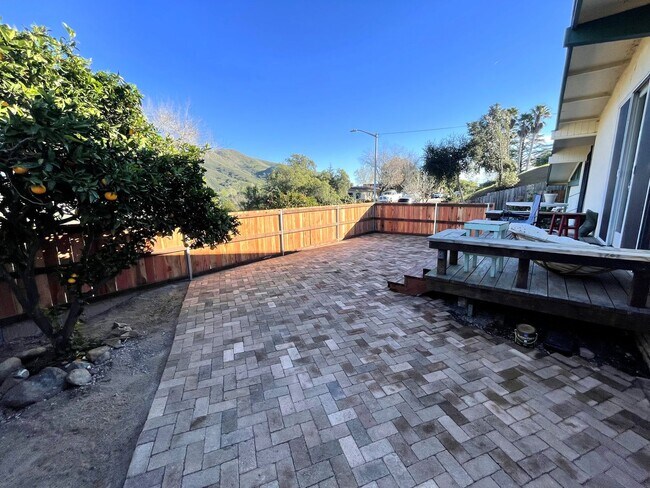 Building Photo - 299 Albert Dr