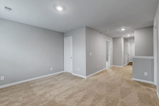 Building Photo - Newer Home in Reedy Fork, So Many Upgrades, SS Appliance, Loft, Garage, Fenced!