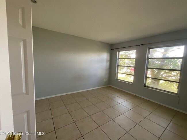 Building Photo - 753 Bianca Dr NE