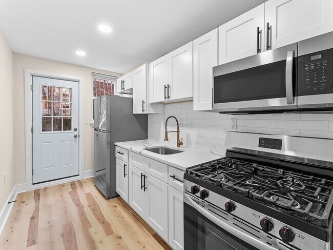 Building Photo - 2430 N 4th St