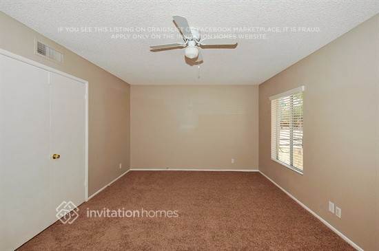 Building Photo - 1052 W Kilarea Ave
