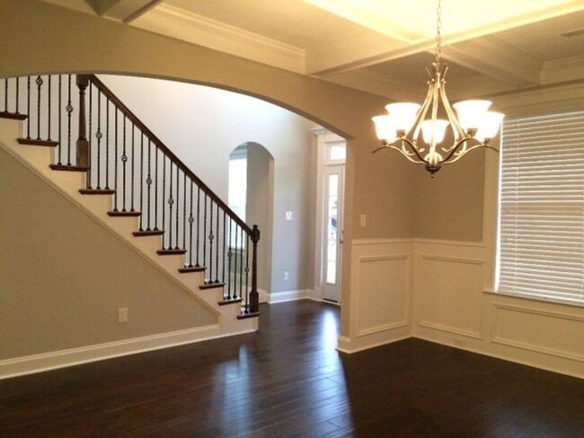 Building Photo - 327 Bella Rose Dr