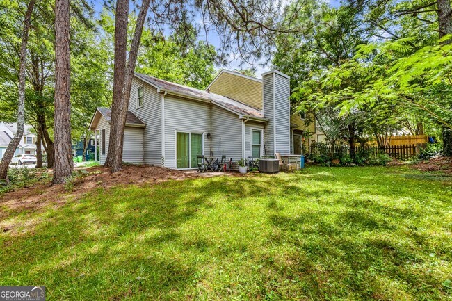 Building Photo - 651 Stratford Green Way