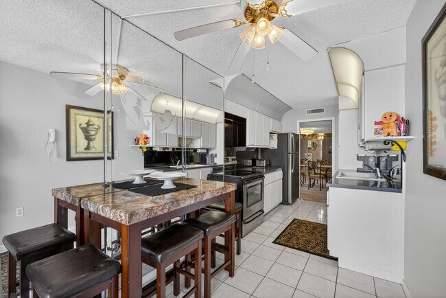 Building Photo - 4200 N Ocean Dr