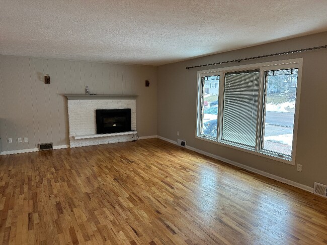 Building Photo - 2400 S Sherman Ave