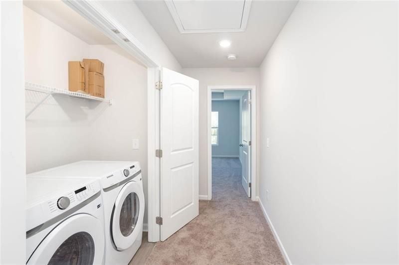 Building Photo - 625 Everett Ln