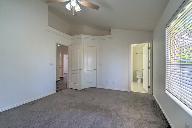 Building Photo - Home in Green Springs Golf Course Communit...