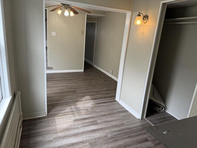 Building Photo - 457 N Pitt St