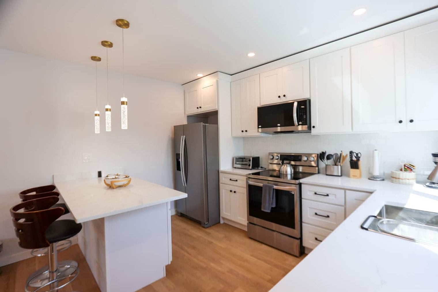 Building Photo - 75 Thorndike St