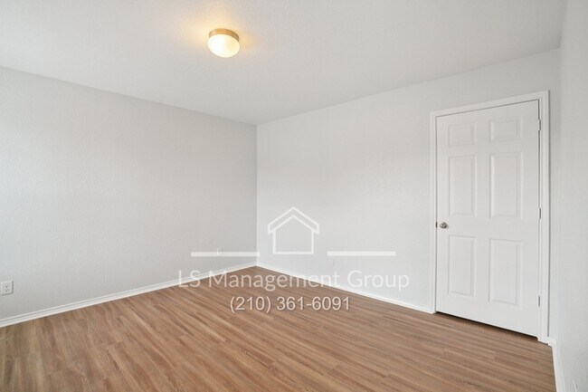 Building Photo - 6018 Upland View