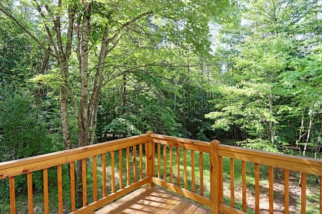 Building Photo - Pet-Friendly Crozet Cottage in a Private W...