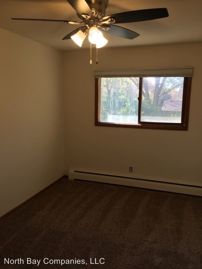 Building Photo - 11644-11670 Dakotah St NW