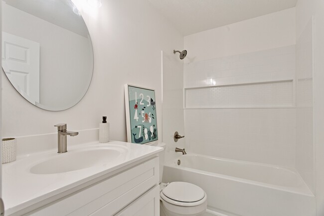 Building Photo - 159 Zachary Dr