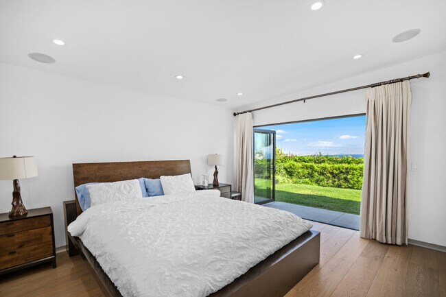 Building Photo - 18320 Clifftop Way