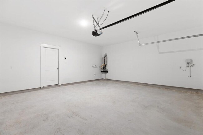 Building Photo - 120 Hartson Dr