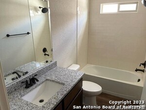 Building Photo - 10317 Lynwood Vlg