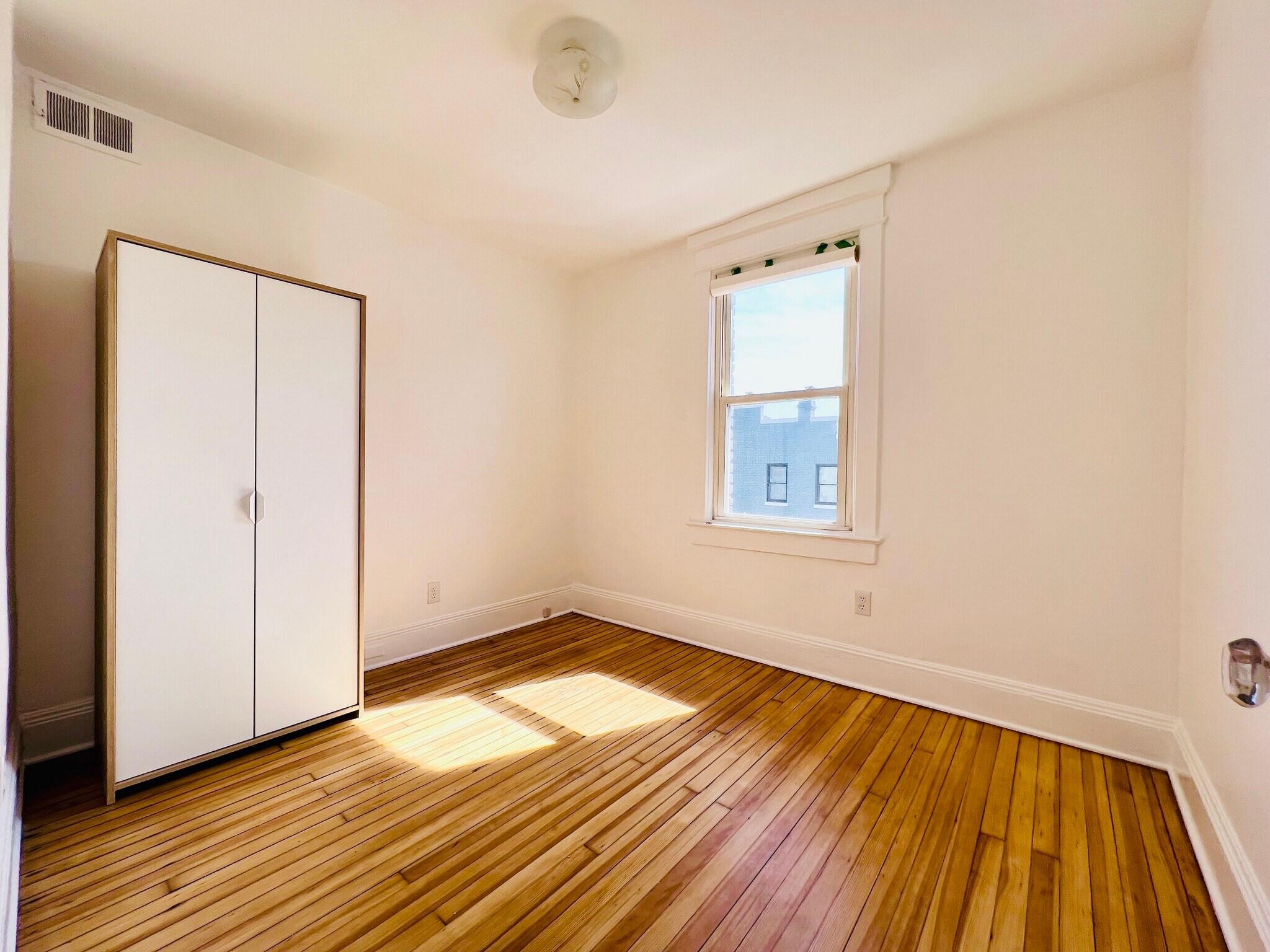2nd bedroom/office facing East - 1451 Pennsylvania Ave SE