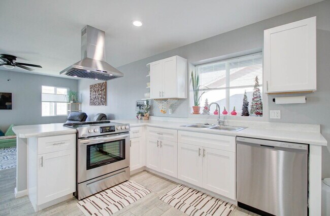 Building Photo - 17802 N 41st Ave