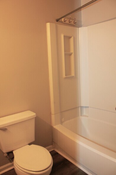Building Photo - 4237 Dejohns Way