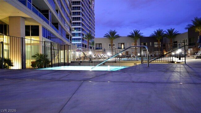 Building Photo - 4575 Dean Martin Dr