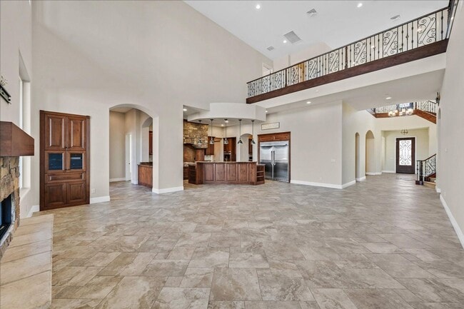 Building Photo - Custom Luxury Home with Strip and Mountain Views!