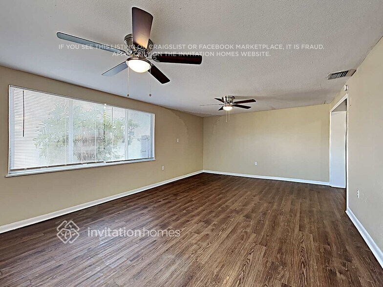 Building Photo - 5512 102nd Ave N