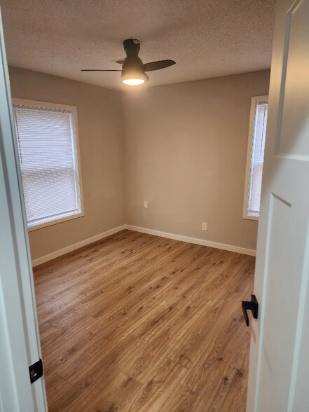 Building Photo - 3609 Wayne Ave