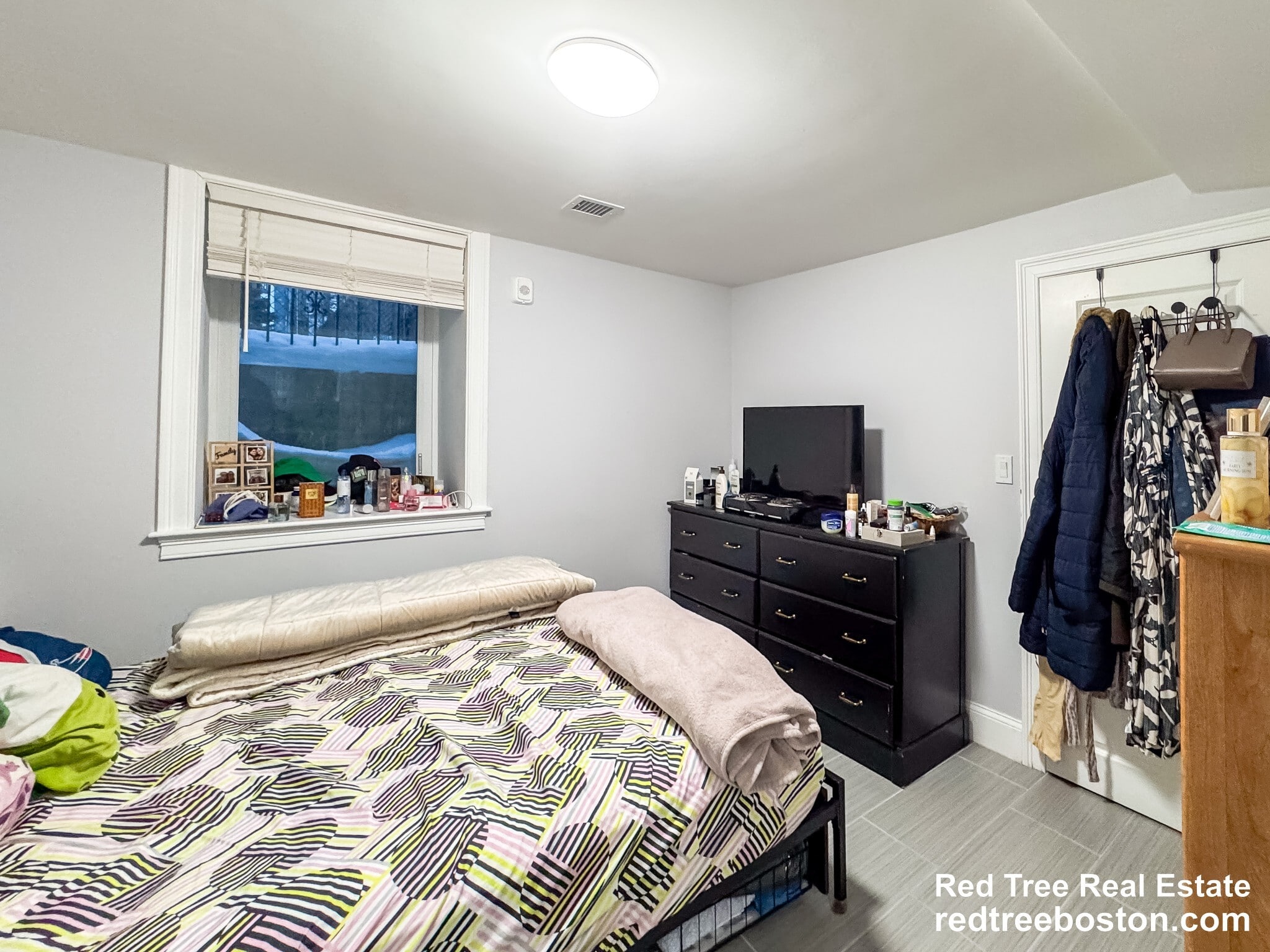 Building Photo - 62 Hecla St