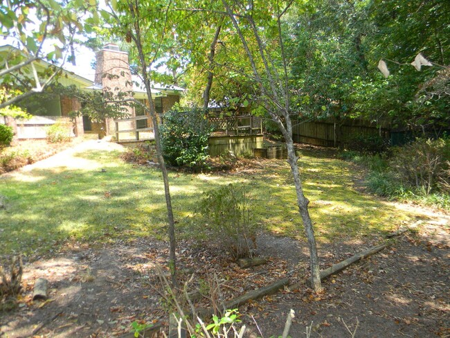 Building Photo - 3 Bed 2 Bath in Ruston. Lawn Care Included!