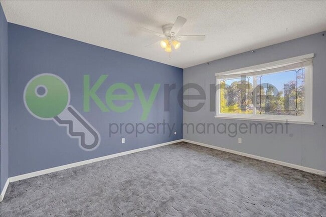 Building Photo - 7005 Woodside Dr